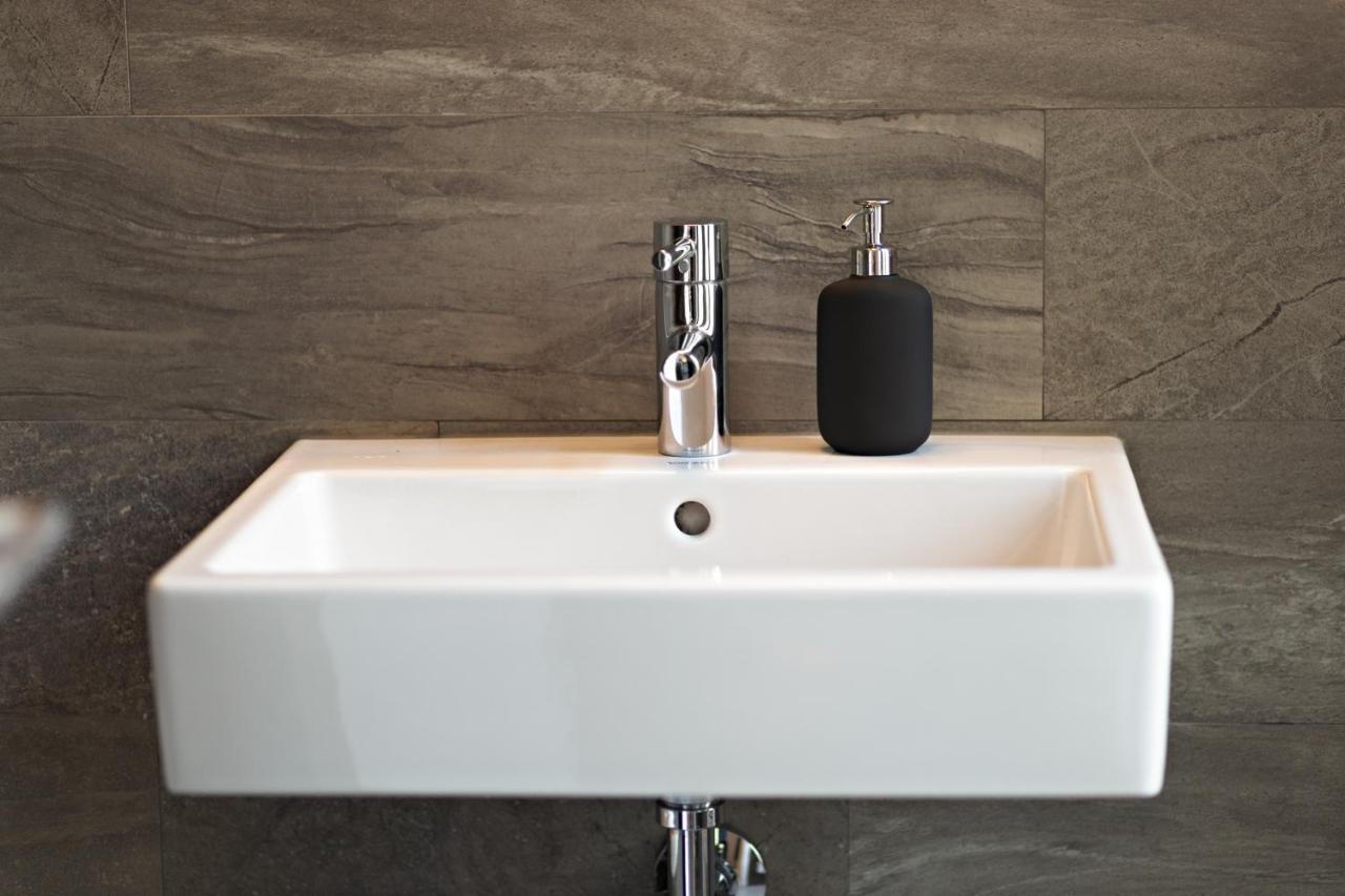 Luxury Suites South By Rikas Hotels Antwerpen Buitenkant foto